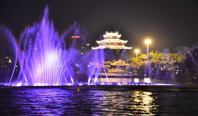 <b>西湖音樂噴泉</b>