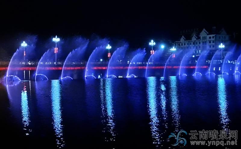 云南孟連二維數(shù)控音樂噴泉_歌唱孟連——噴泉設(shè)計(jì)廠家