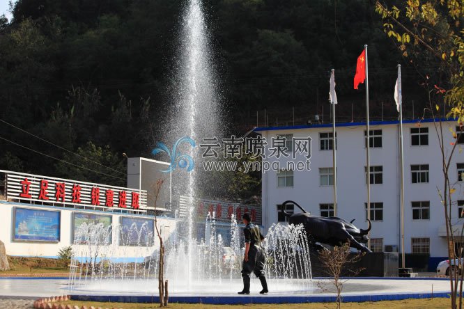 <b>程控噴泉設(shè)計(jì)-普洱新平金礦旱地程控噴泉</b>